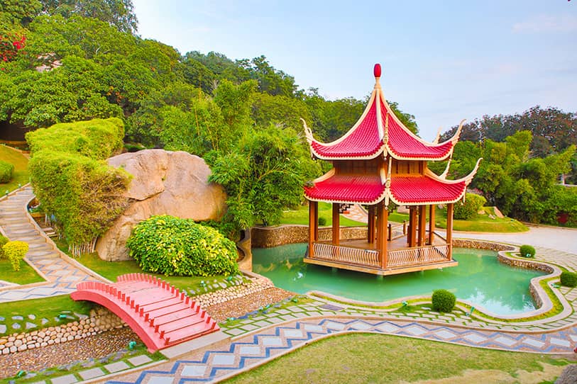 Scenic thematic gardens for film production at Ramoji Film City